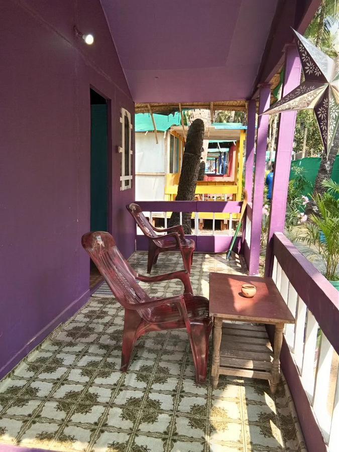 Secret Beach Bungalows, Palolem Room photo